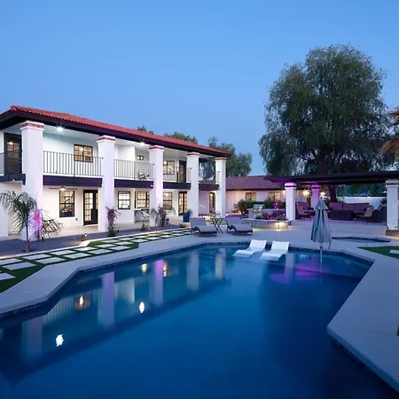 Luxe-Paradise Palace-Heated Pool/Spa-Guest Casita
